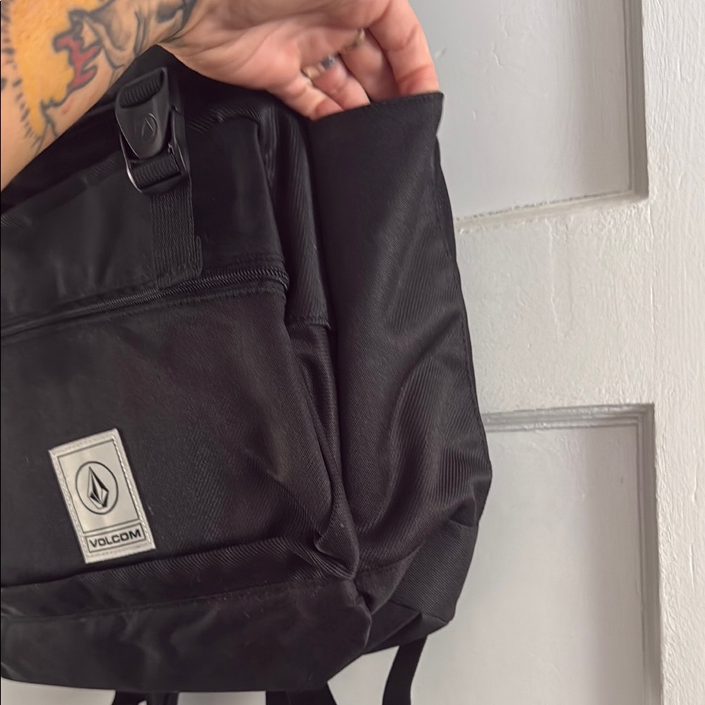 Volcom Black Backpack - Picture 3 of 3